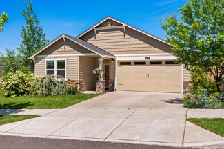 4677 SW Volcano Ave, Redmond, OR 97756