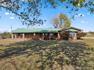 441 Acorn Rd, Ardmore, OK 73401