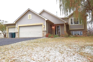 1113 N Cheyenne St, Roberts, WI 54023