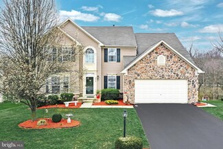 2518 Codorus Ln, Spring Grove, PA 17362