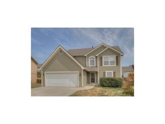7401 N Mckinley Ave, Kansas City, MO 64158