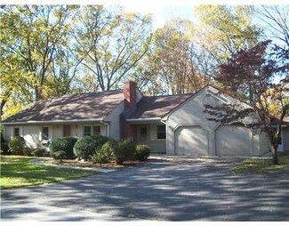 20 Marywood Ln, Cumberland, RI 02864