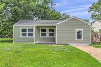 2025 S Grove St, Wichita, KS 67211