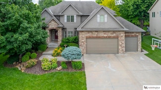 19273 Williams St, Omaha, NE 68130