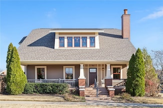 461 Jtl Pkwy E, Springdale, AR 72762