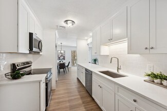 181 Littleton Rd Unit 232, Chelmsford, MA 01824