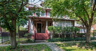 221 S Crea St, Decatur, IL 62522