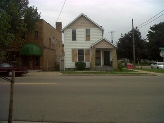1056 Fulton St W, Grand Rapids, MI 49504