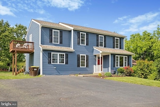1860 Perkiomenville Rd, Harleysville, PA 19438