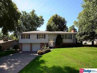 12223 Shamrock Rd, Omaha, NE 68154