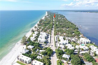 5029 N Beach Rd, Englewood, FL 34223
