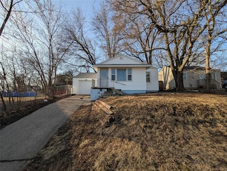 116 Hillside Ave, Des Moines, IA 50315