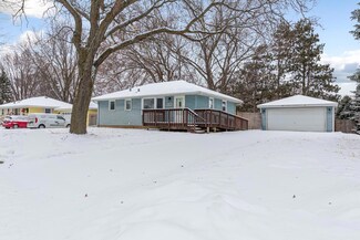 1238 Guthrie Ave N, Saint Paul, MN 55128