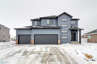 5460 11th St W, Riverside, ND 58078
