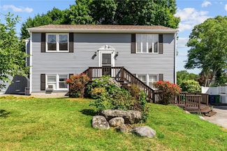 81 Pender Ave, Warwick, RI 02889