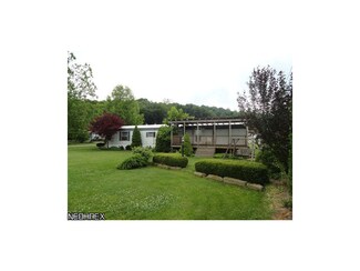 1209 Washington St SW, Sherrodsville, OH 44675