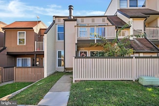 3827 El Camino Place Unit 13, Alexandria, VA 22309