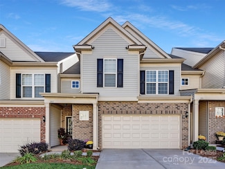 5907 Carrollton Ln, Charlotte, NC 28210