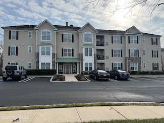 40 Azalea Dr, Old Bridge, NJ 08857