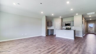 203 Cedar Peak Ln, Lafayette, LA 70501
