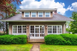100 W Hanover Ave, Morris Plains, NJ 07950