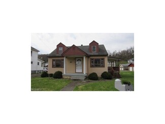 145 Sycamore St, Adena, OH 43901