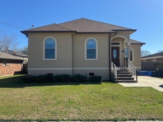 4831 Sherwood Dr, New Orleans, LA 70128