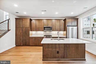 4963 Eisenhower Ave, Alexandria, VA 22304