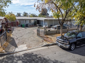 750 W Avenue h12, Lancaster, CA 93534