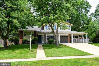 8916 Battery Rd, Alexandria, VA 22308