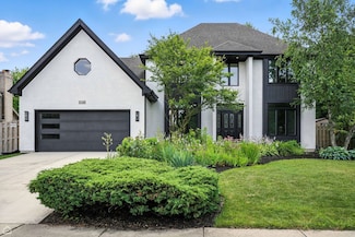 2148 Primrose Ln, Naperville, IL 60565