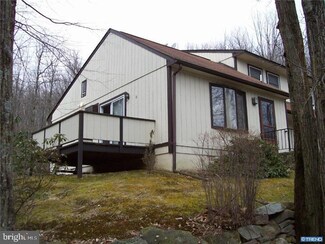 14 Harvest Ln, Mount Pocono, PA 18344