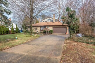30118 Lake Rd, Bay Village, OH 44140