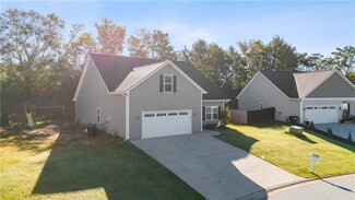 208 Ashwood Ln, Anderson, SC 29625