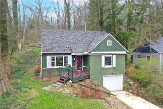 694 Lafayette Dr, Akron, OH 44303
