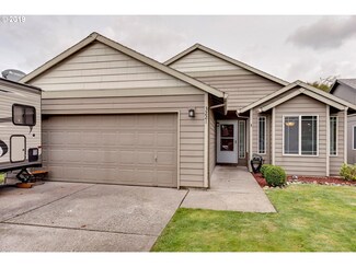 3221 SE 27th St, Gresham, OR 97080