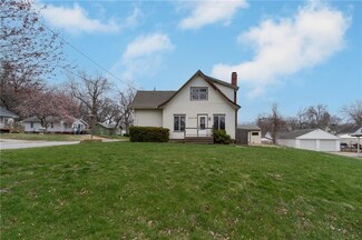 4039 9th St, Des Moines, IA 50313