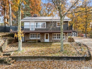 8 Sequoya Trail, Malvern, OH 44644