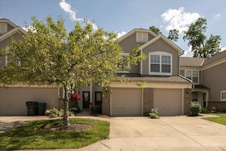 810 Southmeadow Cir, Cincinnati, OH 45231