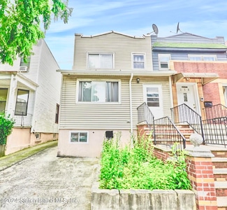 360 E 9th St, Brooklyn, NY 11218