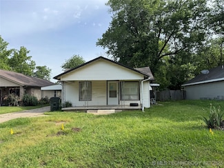215 W Ross Ave, Sapulpa, OK 74066