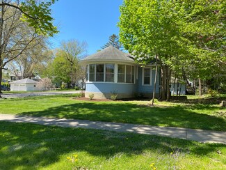 1150 Cedar Ave, Elgin, IL 60120