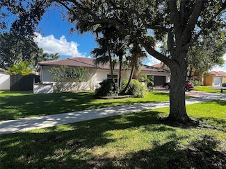 5210 Hawkes Bluff Ave, Davie, FL 33331