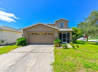 7715 Carriage Pointe Dr, Gibsonton, FL 33534