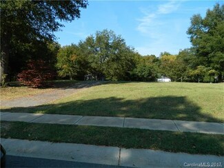 1621 Ervin Ln, Pineville, NC 28134