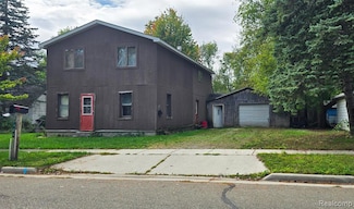 126 S Jackson St, Sandusky, MI 48471