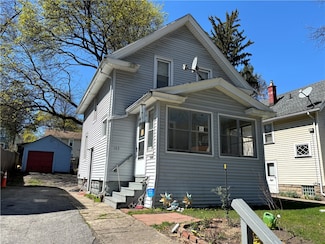 103 Marion St, Rochester, NY 14610