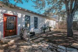 418 Clay St Unit 201, San Antonio, TX 78204