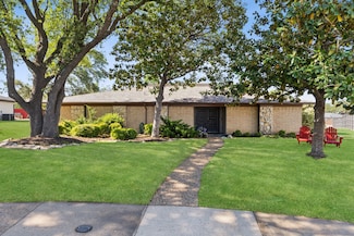 7272 Tangleglen Place, Dallas, TX 75248
