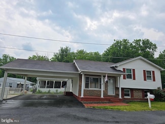 4 S Altamont Ave, Thurmont, MD 21788